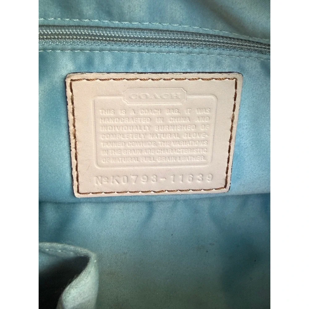 Coach legacy turnlock